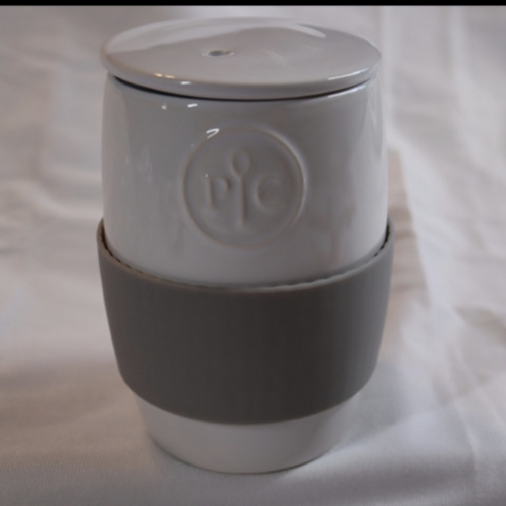 Pampered Chef White Ceramic Egg Cooker with Silicone Safety Sleeve and Lid #1529